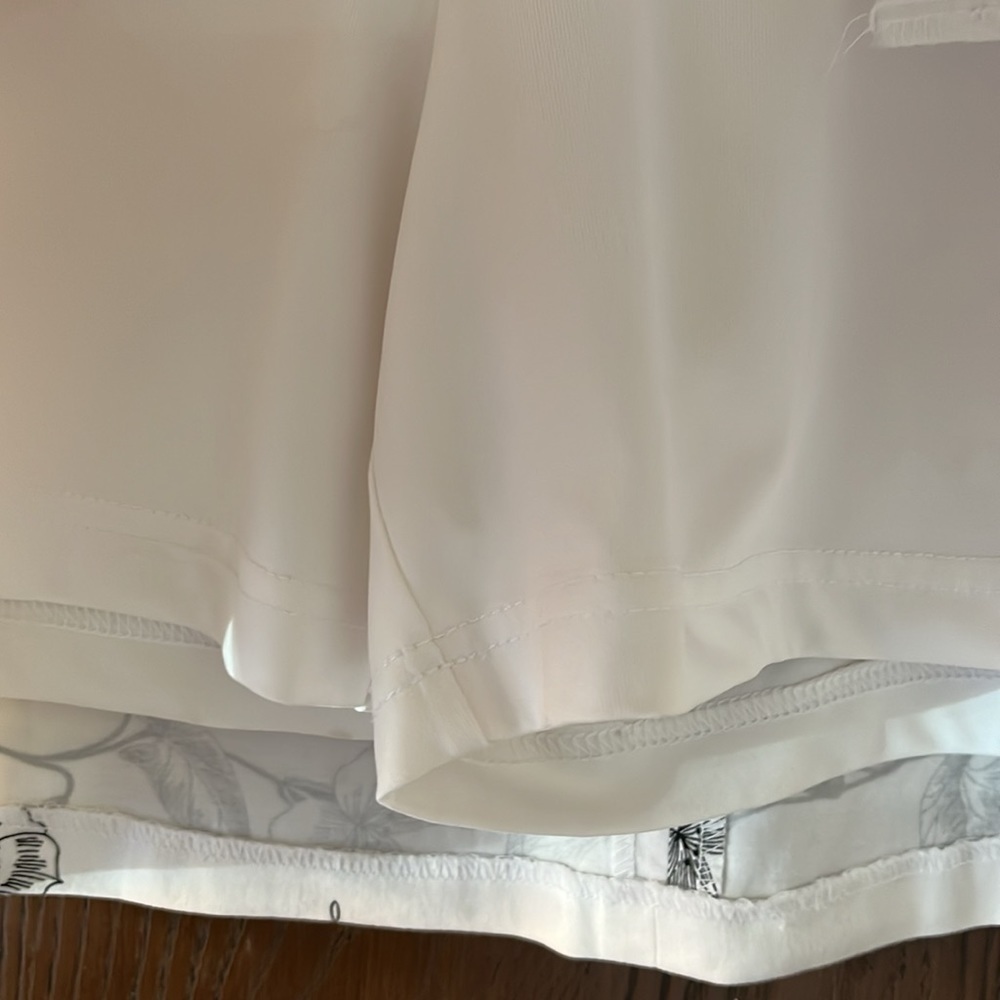 Lady Hagen white skorts with white undershorts and a butterfly pattern. Size 6. - Picture 6 of 12